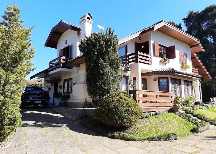 Casa alto padrão em Condominio Fechado com muito lazer